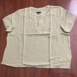 Brand new J Crew women’s short sleeve blouse